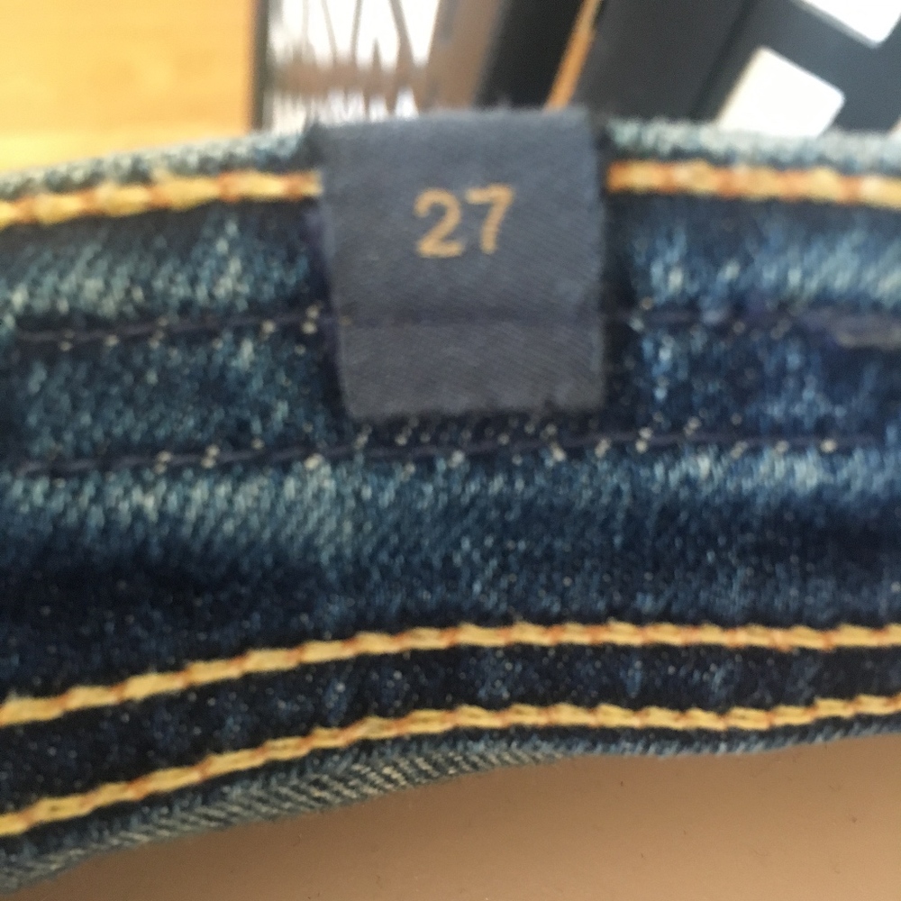 Citizens of Humanity Crop Ripped Jeans - Picture 8 of 8